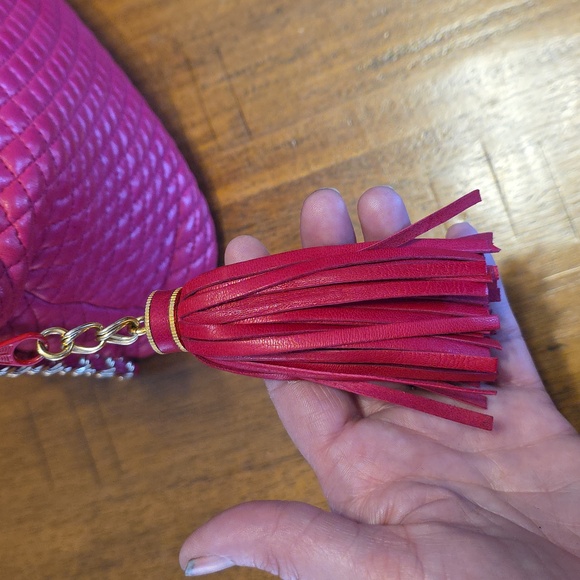 Bally Vintage Fuschia Lambskin Quilted Shoulder Bag with Gold Chain Vintage - Picture 10 of 16